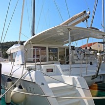 Lagoon 421