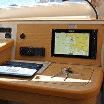Lagoon 421