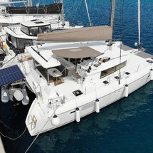 Lagoon 421
