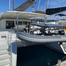 Lagoon 421