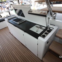 Lagoon 620