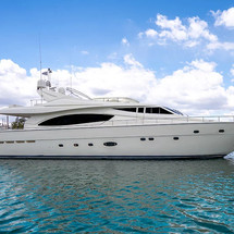 Ferretti 880