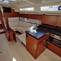 Hanse 418