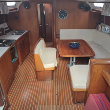 Bavaria 44