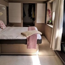 Lagoon SEVENTY 8