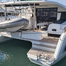 Lagoon 42