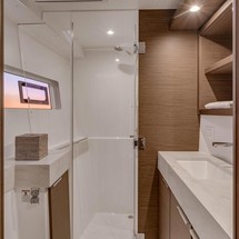 Lagoon 40