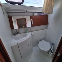 Beneteau Oceanis 37