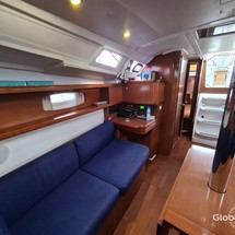 Beneteau Oceanis 37