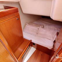 Beneteau Oceanis 37