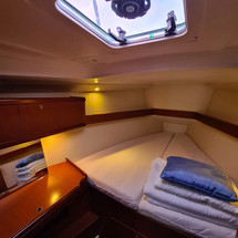 Beneteau Oceanis 37