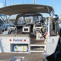 Dufour 390