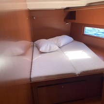 Beneteau Oceanis 51.1