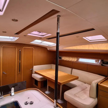 Jeanneau 53