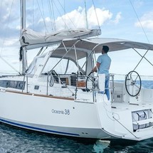 Beneteau Oceanis 38