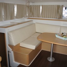 Lagoon 400