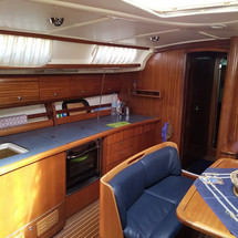 Bavaria 44