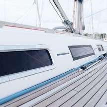 Dufour 40