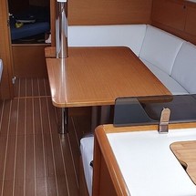 Jeanneau Sun Odyssey 379
