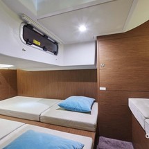 Jeanneau Leader 33