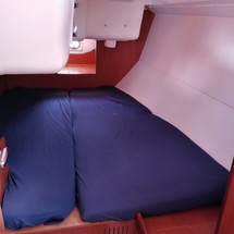 Beneteau Oceanis 37