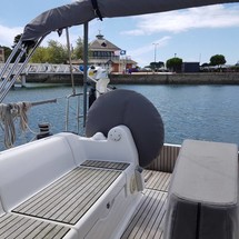 Dufour 382