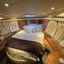 Azimut 50 Fly Galley Up