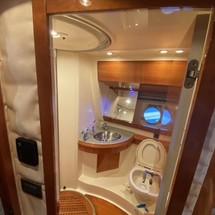 Azimut 50 Fly Galley Up