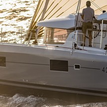 Lagoon 42