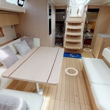 Beneteau Oceanis 51.1