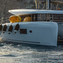 Lagoon 42