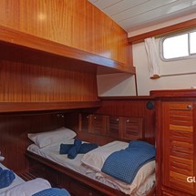 Menorquin Yacht 160
