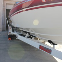 Pro-line 2950 mid cabin