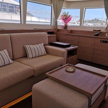 Lagoon 620