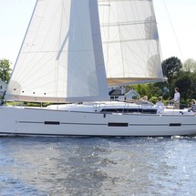 Dufour 412