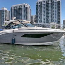 Sea Ray Sundancer 320 OB