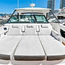 Sea Ray Sundancer 320 OB