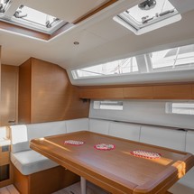Jeanneau 54