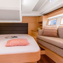 Hanse 548