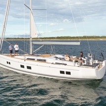 Hanse 548