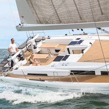 Hanse 548
