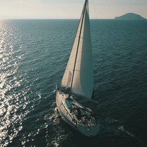 Bavaria 44