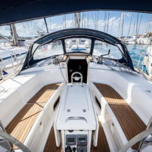 Bavaria 44