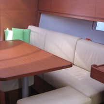 Dufour 382