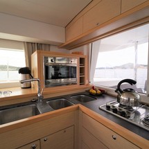 Lagoon 400 S2