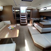 Beneteau Oceanis 51.1