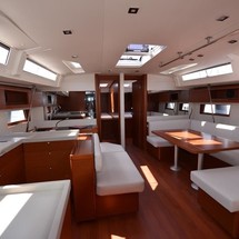 Beneteau Oceanis 51.1