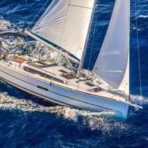Dufour 360