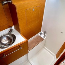 Beneteau Oceanis 51.1