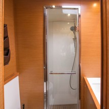 Lagoon 560